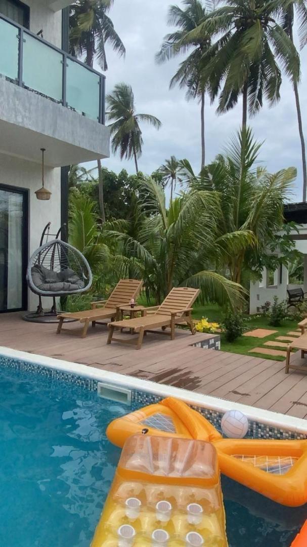 Mm Villa, *